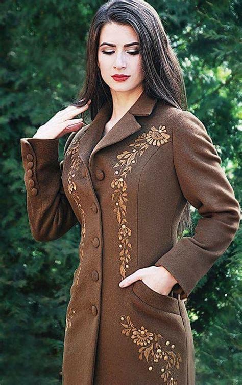 Одноклассники | Womens dress coats, Embroidery suits design, Abayas fashion