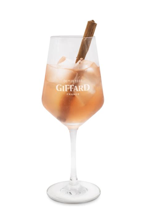Pomme d'Amour Coktail Recipe - Giffard