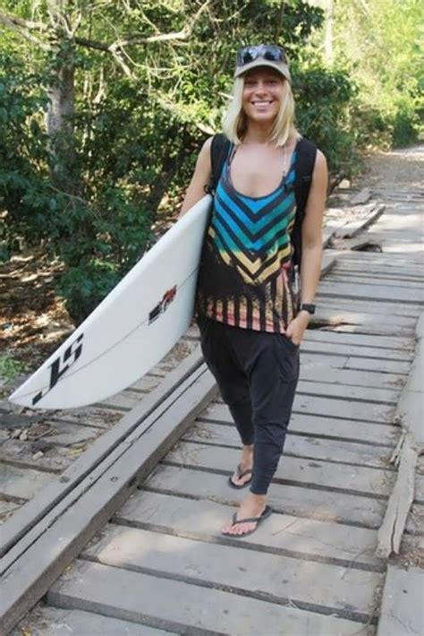 Polina Iodis, singer and surfer - Russian Personalities