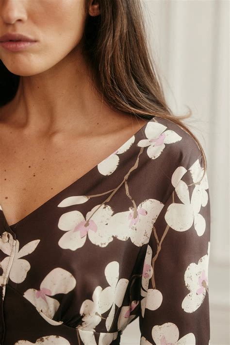 Shop PAUEME I Retrouvons-nous en terrasse I Robe Olivia Fleurs marron