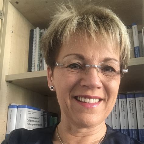 Preglov kolokvij: Prof. Dr. Angelika Brückner - Kemijski inštitut