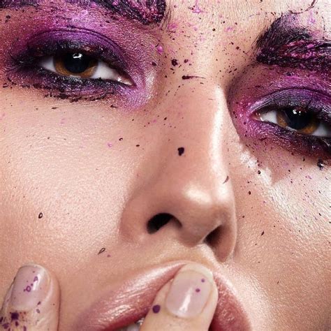 7 Ways to Tell if You Have Too Much Makeup on ... | Too much makeup ...
