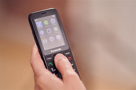 Panasonic KX-TU250 mobilní telefon pro senior 4G (2,4" displej, 1,2MP ...