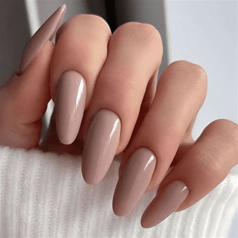 30 Elegant Beige Nails That Are The Epitome Of Feminine Beauty - Woman ...