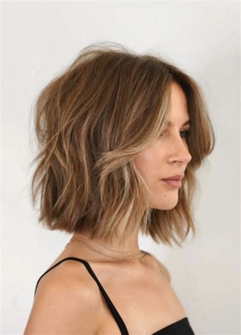 17 Short Curtain Bangs Hairstyles To Revamp Your Look | Fabbon