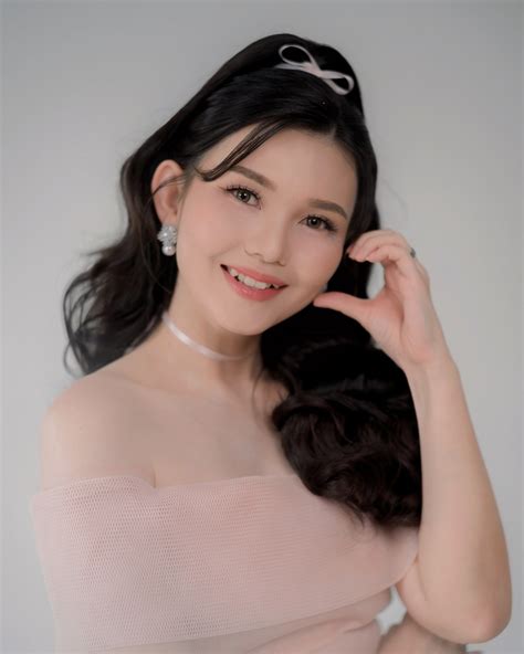 Studio Foto Jember (@estoria_studio) • Instagram photos and videos