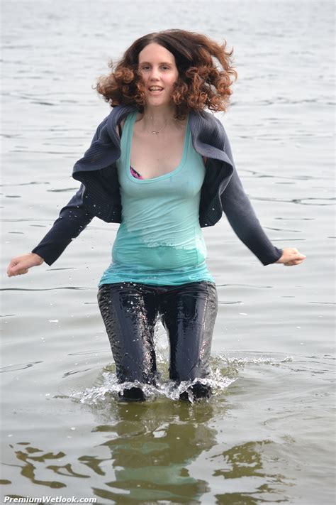 Premium Wetlook - Girls in wet clothes