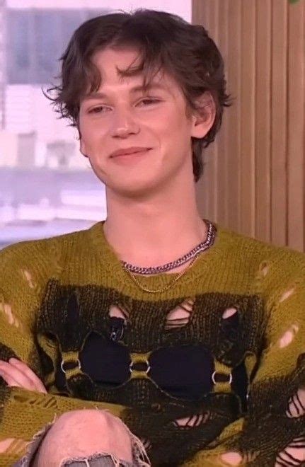 Pin by Effie Jade on jann | Celebrities, People, Pretty boys