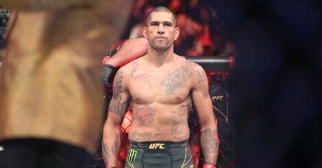 СМИ2 — Алекс Перейра и Джамал Хилл возглавят UFC 300