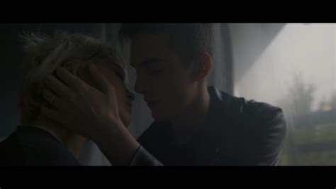 DIKAYA - ВСЁ РАВНО (премьера клипа, 2017) - YouTube
