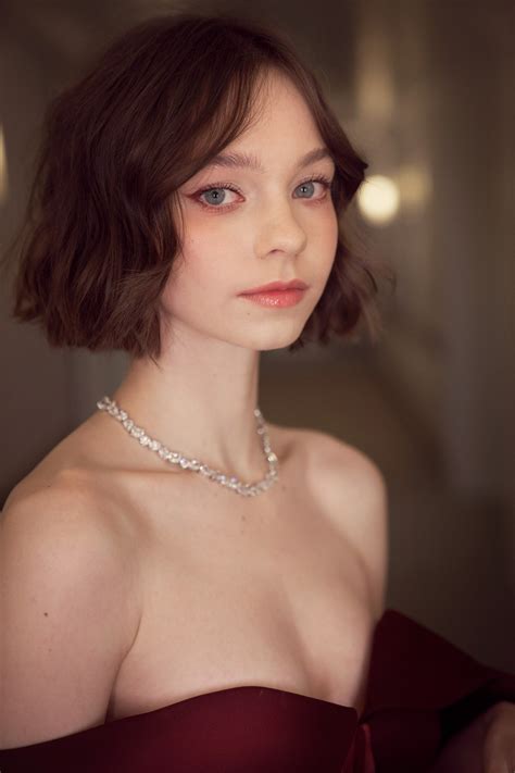 emma myers [3000×4500] : r/HighResCelebs