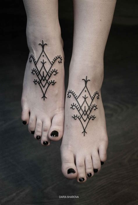 Tattoo artist Daria Sharova | Saint Petersburg | Russia | iNKPPL