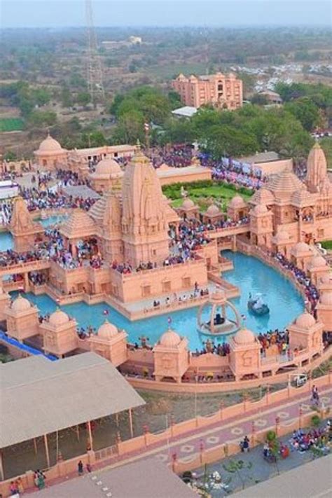 nilkanth dham swaminarayan temple poicha temple vadodara airport