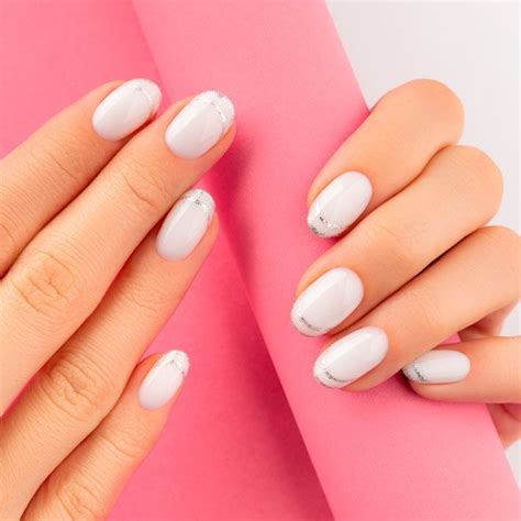 The Best Business Casual Nails To Complete Your Work Look | Casual ...
