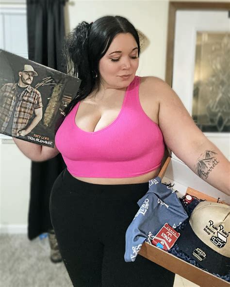 Jenna Marie | 💿 New Album ‘TROUBLEMAKER’ drops March 1st and it’s so