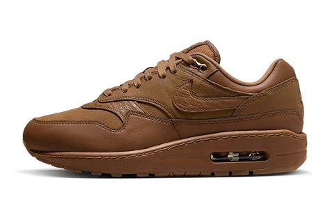 nike air max brown shoes  sole supplier