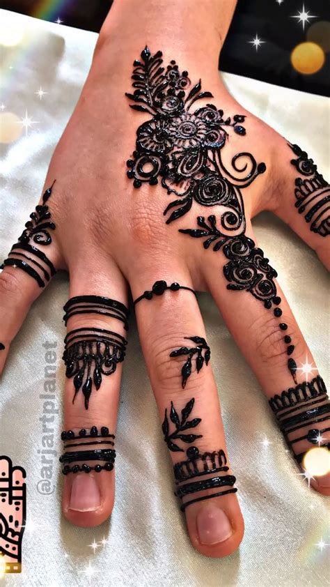 Simple henna designs inspo