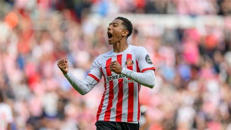Jobe in the shadow of stardom?. Jobe celebrates one of two against ...
