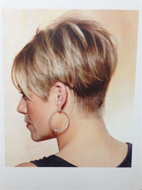 Very short stacked wedge haircut - indicircles