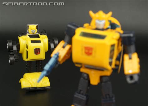 Transformers Masterpiece Bumblebee Toy Gallery (Image #274 of 292)