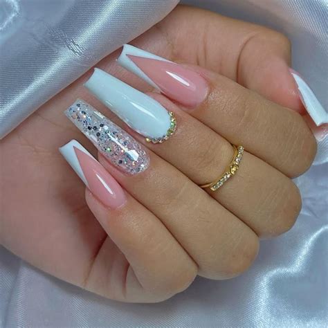 Unha Renda Com Glitter - Faça uma renda de 2 mil a 5 mil reias como designer de unha | Unhas ...