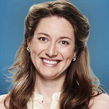 Zoe Perry Bio, Wiki, Age, Family, Husband, Net Worth, Young Sheldon ...