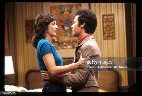 6 Hot Sexy Randee Heller Bikini Pics