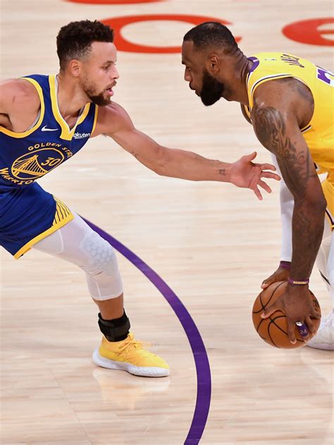 5 NBA players with the biggest contracts in the 2022-23 season