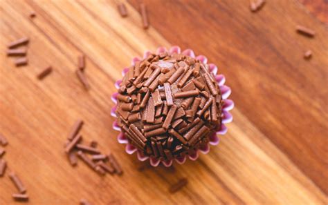 Brigadeiro Talhou O'que Fazer - Receita de Brigadeiro para Enrolar Fácil