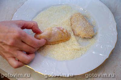 Куриные крылышки, жаренные в кокосовой стружке. Рецепт с фото