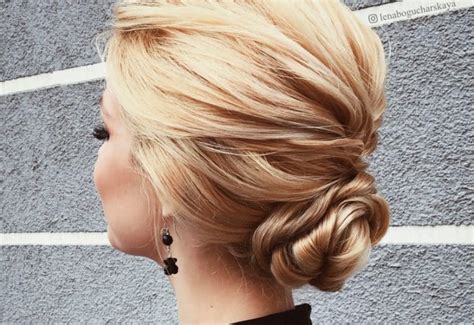 The Top 25 Professional Hairstyles For Women for the Office