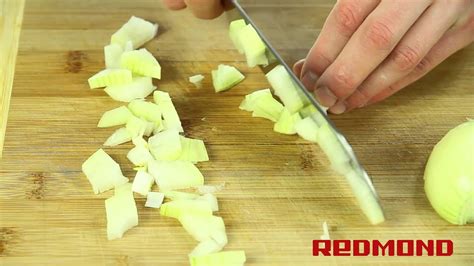 Мультиварка Redmond RMC-M4504 Суп гороховый.mp4 - YouTube