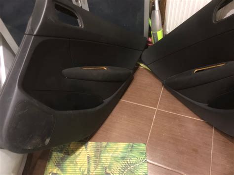 Установка подсветки карт задних дверей — Peugeot 308 SW (1G), 1,6 л ...