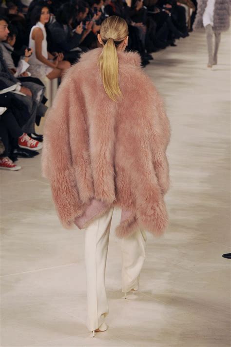 Fashion Week: Fashion Shows, Trends, Runway Reviews -- The Cut | Abiti ...