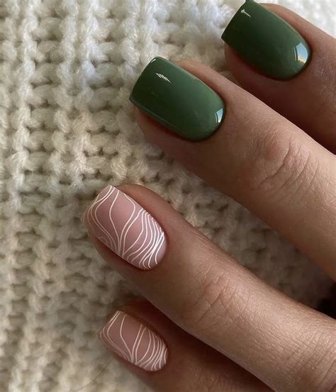 Pin by Екатерина on Маникюр | Green nails, Manicure, Stylish nails