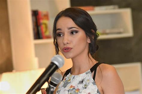 💗 Reni Veselinova, водещ на "Връчване... - Makeup in the city | Facebook