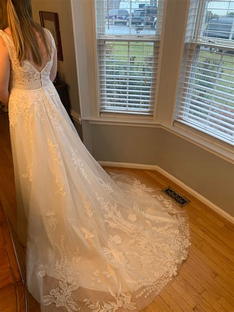 Miranda Marie Bridal:  A Vision Of Bridal Perfection - Sophie Rain Club Portal - Featured Image