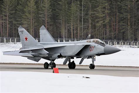 MiG-31 Foxhound | Stíhačky.cz