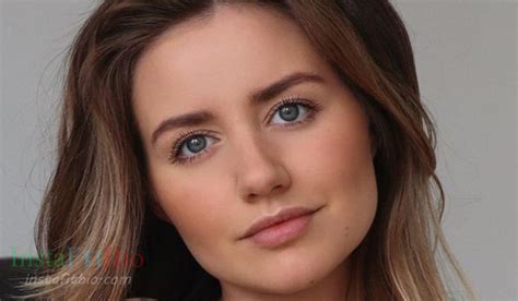 Sarah Eveliina - Bio, Age, Height, Wiki | Models Biography
