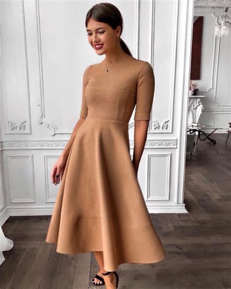 Платье миди: популярные модели этого сезона | Новости моды Elegant ...