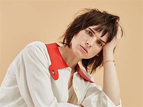 trans model hari nef signed  img models