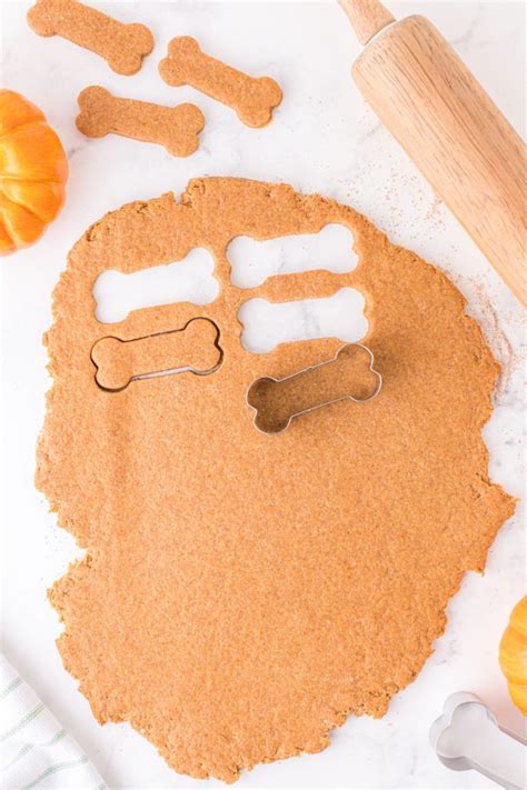 how to make dog treats out of pumpkin