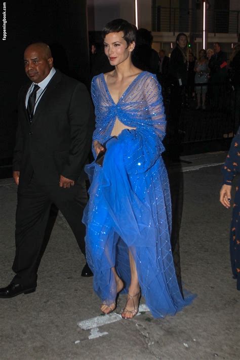 Sylvia Hoeks / sylviahoeks Nude, OnlyFans Leaks, Fappening - FappeningBook