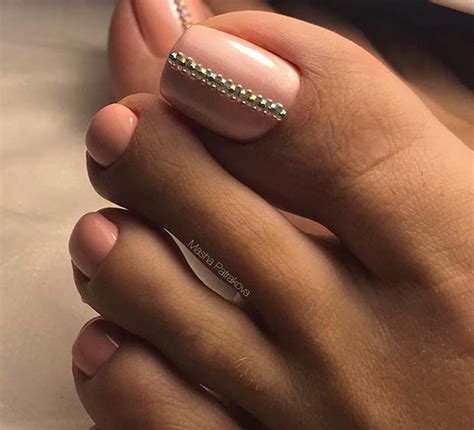 21 Elegant Toe Nail Designs for Spring and Summer – StayGlam