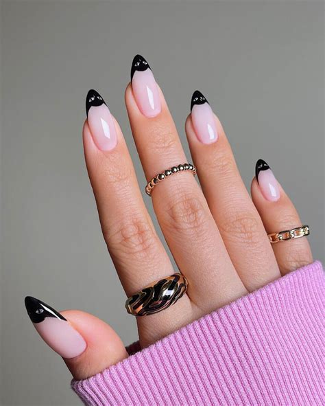 75+ Spooky Yet Spectacular Halloween Nails to Recreate this Year - Self-Care by Sum