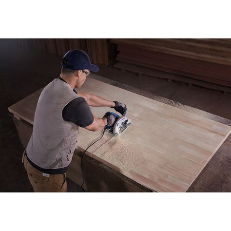 ᐉ Циркулярная пила Bosch GKS 600 купить по цене 6 066 грн. в Киеве и ...