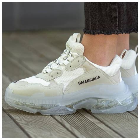 Женские кроссовки balenciaga triple s clear sole white, кожаные ...
