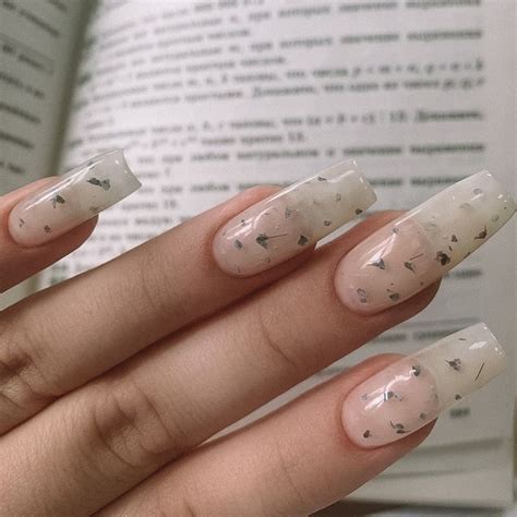 Прозрачные ногти, сухоцветы | Nails