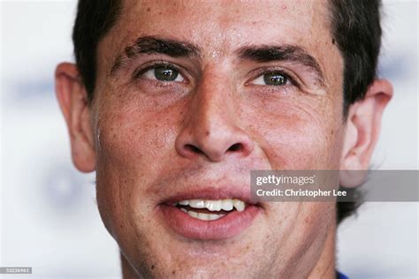 New Chelsea signing Asier Del Horno talks to the press during the ...