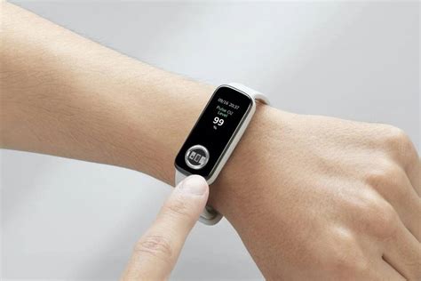 Asus VivoWatch 5 Aero heeft een ongebruikelijke hartslagsensor